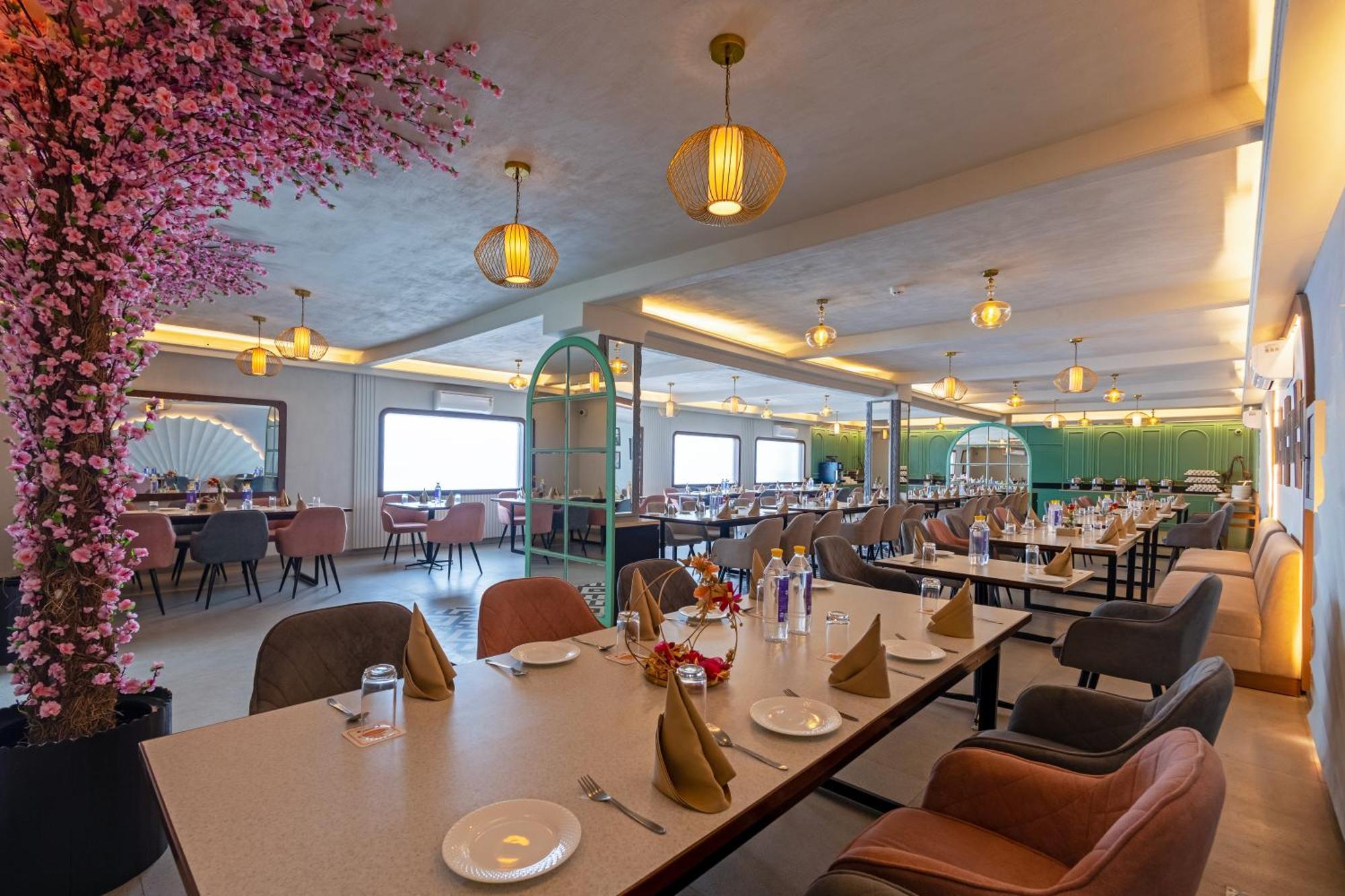 Aapno Ghar Resort & Amusement Park Гургаон Экстерьер фото