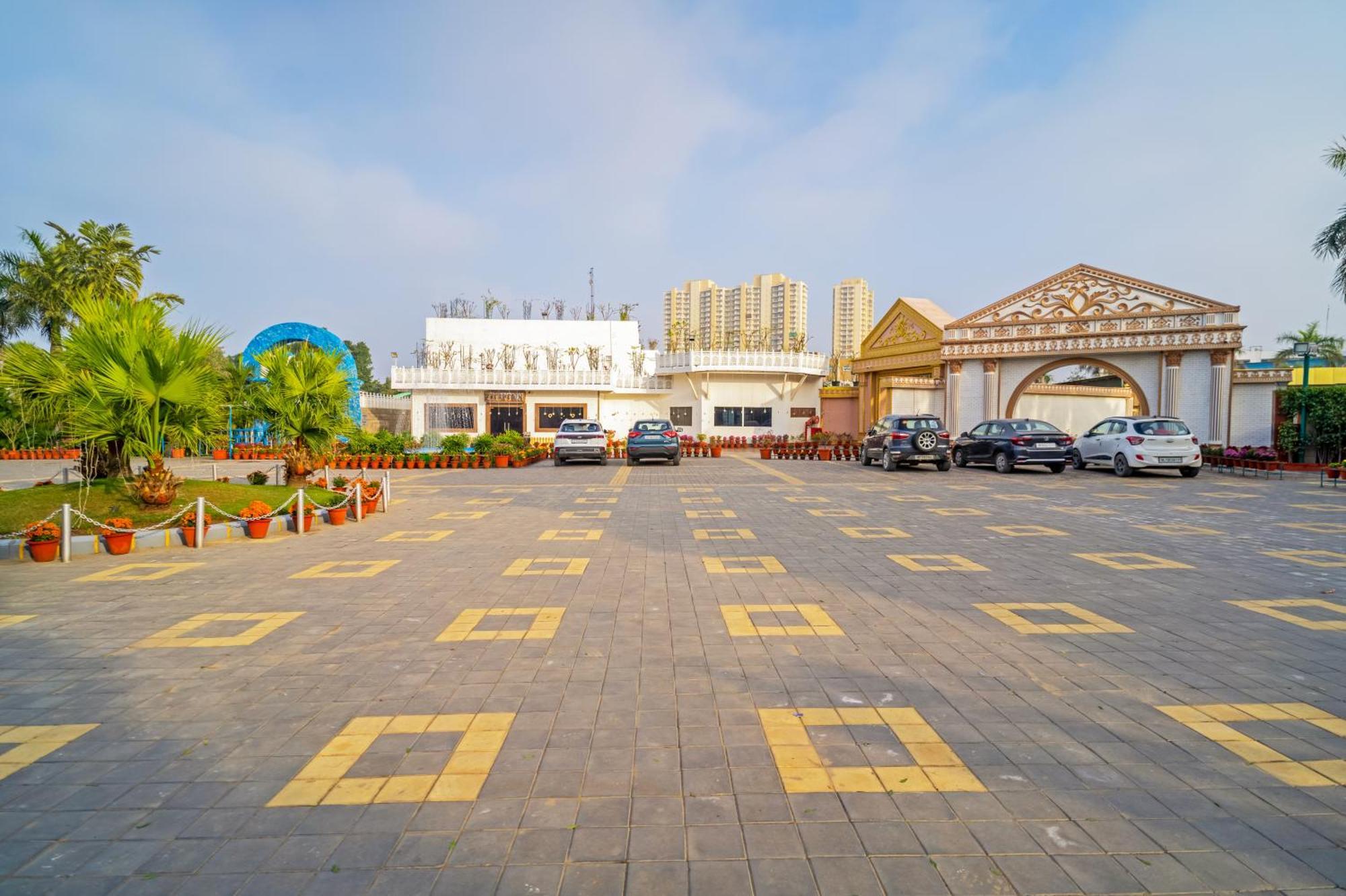 Aapno Ghar Resort & Amusement Park Гургаон Экстерьер фото